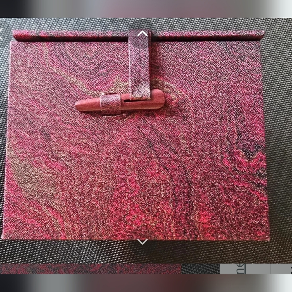 Chinese silk fabric storage jewelry box red black marble printNew without Tags